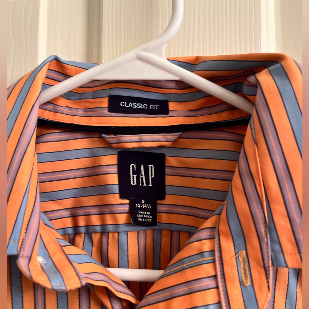 Gap classic fit. Striped shirt